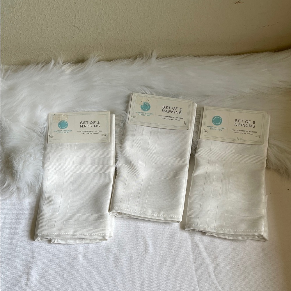 Martha Stewart White Napkin Set of 3 Table Napkins. Each Set has 2 Napkins.